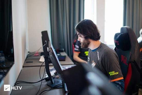 NVIDIA与微软携手推进RTX AI PC技术革新